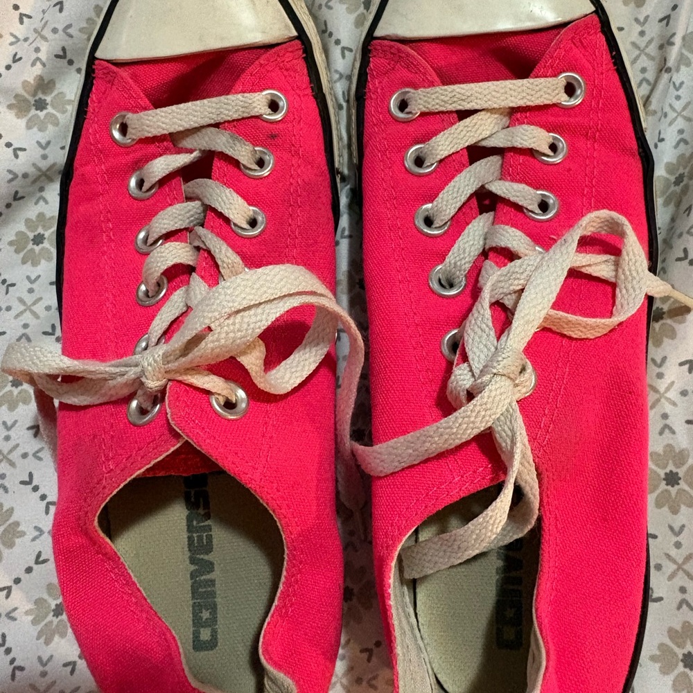 Converse Women's Bright Pink Canvas Low-Top Sneakers